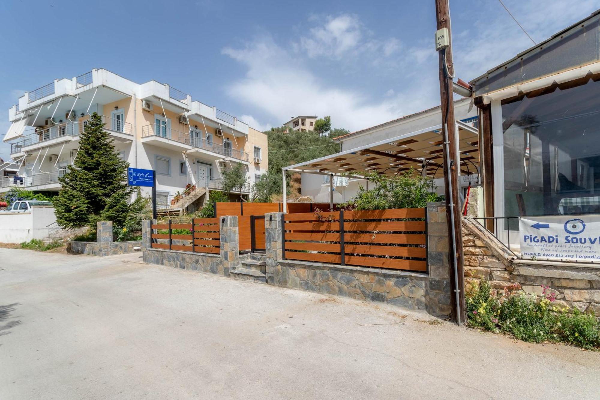 Pteleo Apartments Pteleós Екстериор снимка