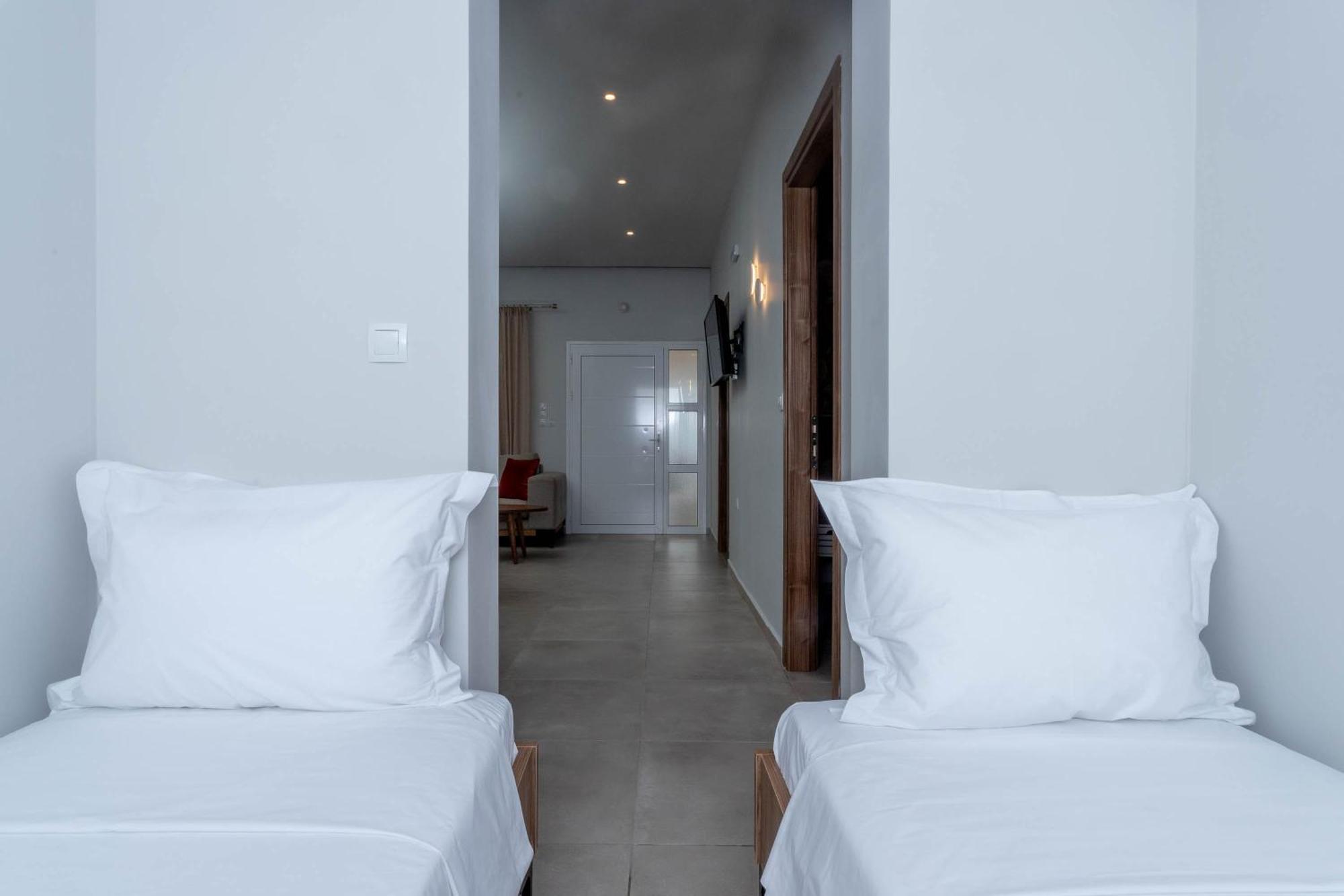Pteleo Apartments Pteleós Екстериор снимка