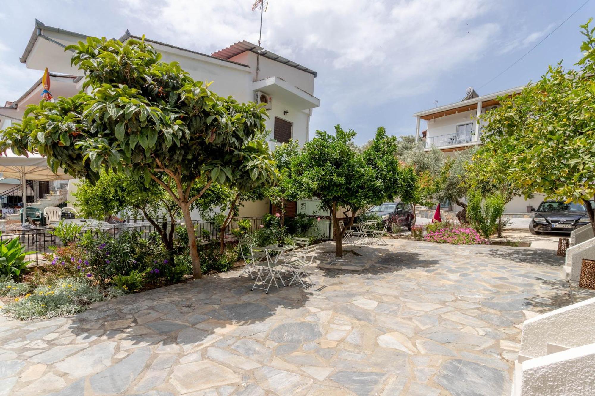 Pteleo Apartments Pteleós Екстериор снимка