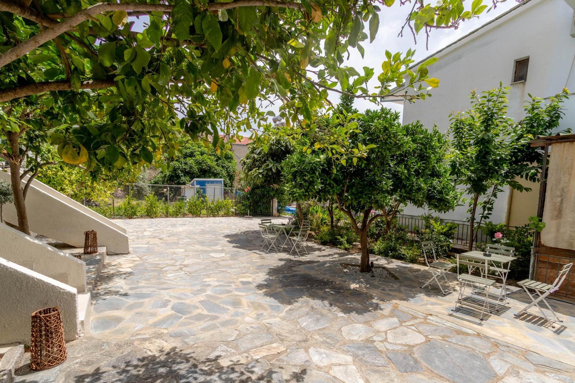 Pteleo Apartments Pteleós Екстериор снимка